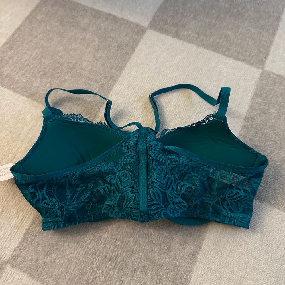 Front Clasp Racerback Bra - Picture 2 of 5